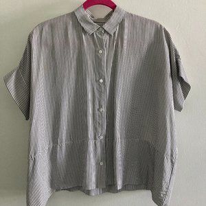 Everlane Silk Short-Sleeve Square Shirt, black / white stripe, size 4